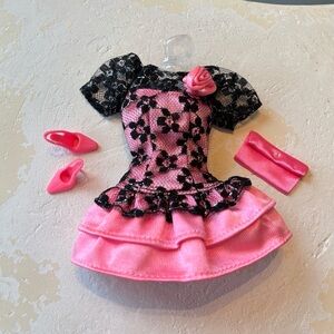Vtg purple tagged Barbie Doll Pink/Black/Silver Party Dress , clutch & heels